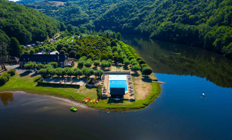 piscine-camping-correze.jpg